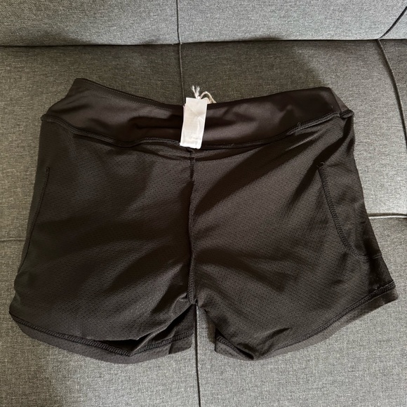 Zealotpower Black Skirt with built in Shorts, XS - Picture 4 of 10
